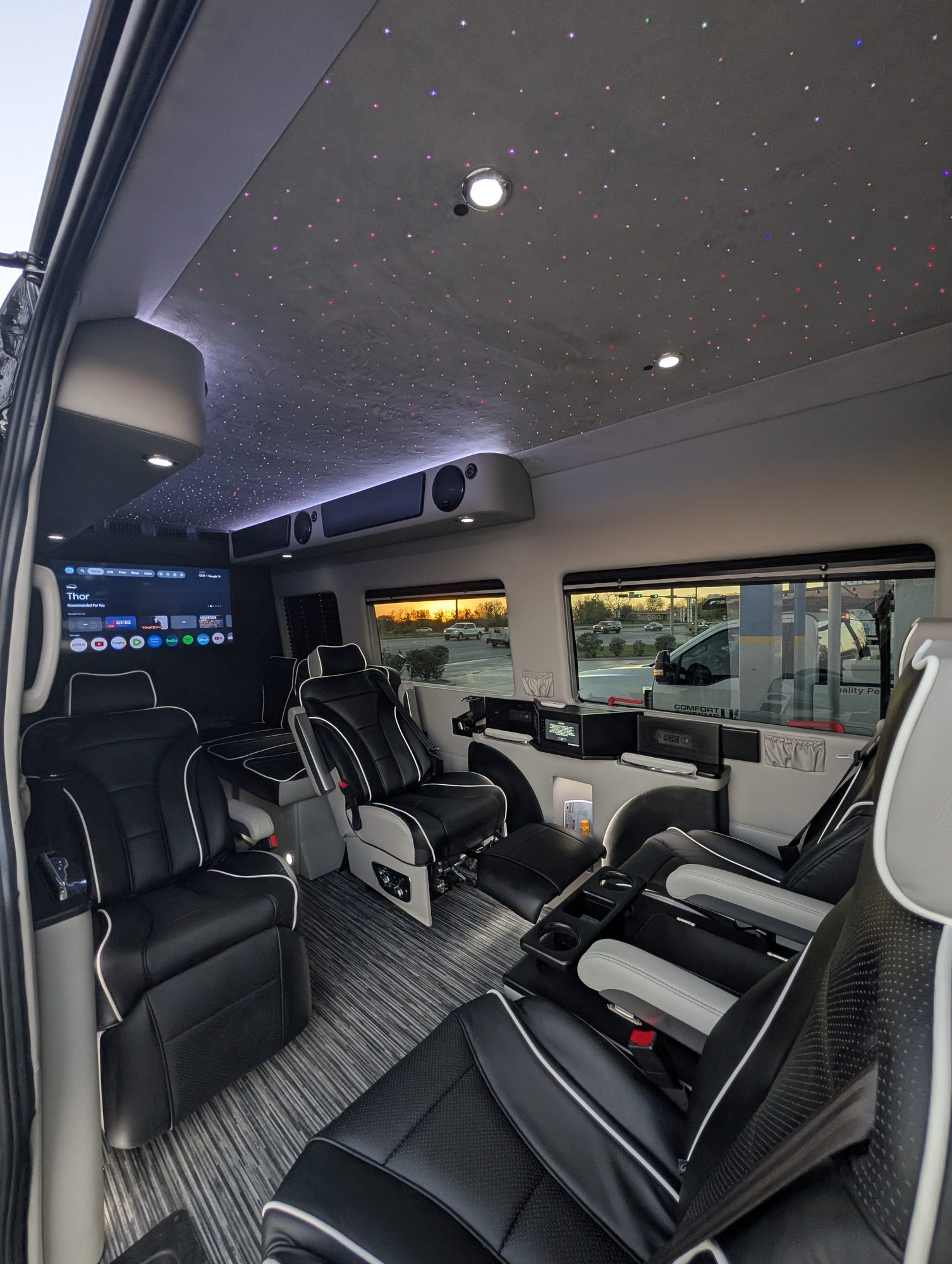 Jetliner Sprinter 3500XD starlight interior